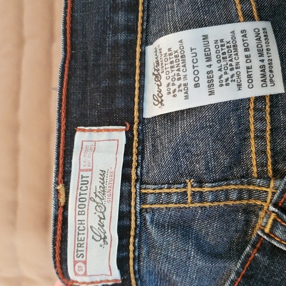 Levi Strauss Signature Stretch Bootcut size 4 medium [JEANS 👖 ONLY!] - Picture 5 of 5